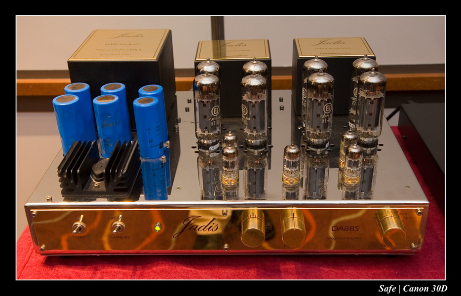 2006 - 10 - Salon hifi sofitel - 149